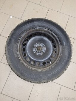 Kompletní zimní pneu