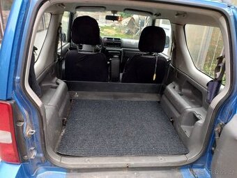 Suzuki Jimny 1.3, 60 kW, benzín, 4x4, r.v. 2001