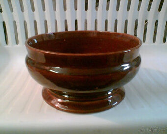 KVĚTINÁČ ZVÝŠENÝ