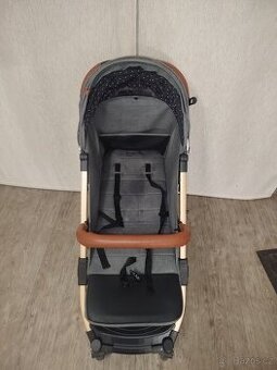 Sportovní kočárek MoMi