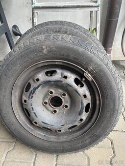 Disky + zimní pneu 165/70-R14. Zánovní .