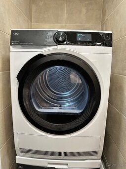 Sušička AEG 9000/ pára/ 9kg/ záruka