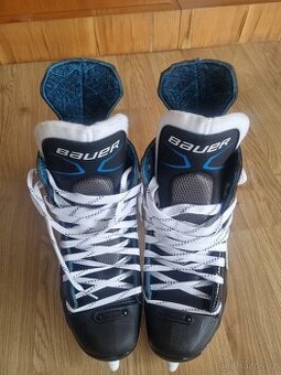 Ledni brusle Bauer