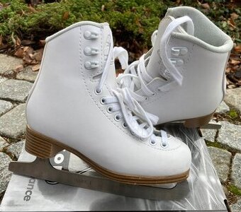 Dívčí brusle Jackson 200 vel. 32