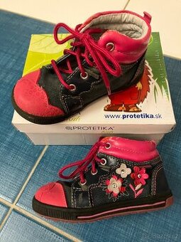 Dívčí boty (kotníkové) celoroční - vel. 23