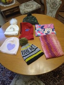 Dětské čepice a nákrčníky