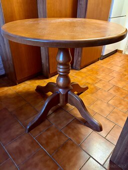 Stůl jídelní kulatý + 4 židle - 1