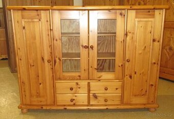 Komoda z borovice - prosklená - celomasiv - Výborný stav