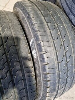 Letní pneu 19570R15C