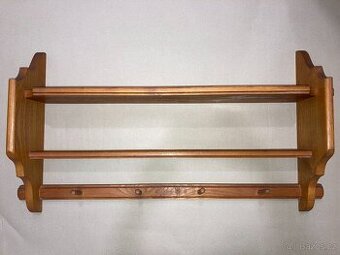 Dřevěná polička