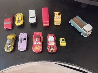 Modely různých autíček