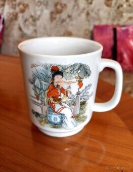 Starý čínský hrnek TOP STAV