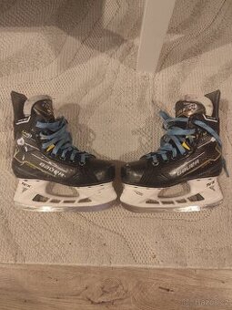 Brusle Bauer Supreme M40 - 1