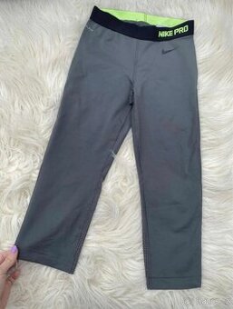 Příjemné, slušivé, sportovní capri legíny vel. S, Nike Pro,