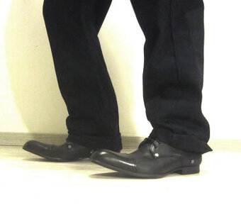 Pánské kvalitní a trendy celokožené kotníkové boty