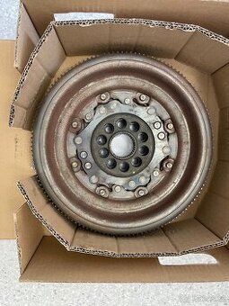 Setrvačník VW Skoda 3.2FSI, 3.6FSI 022105266AK