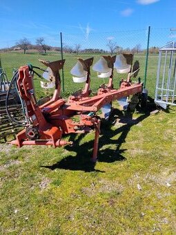 Pluh kverneland 150S - 1