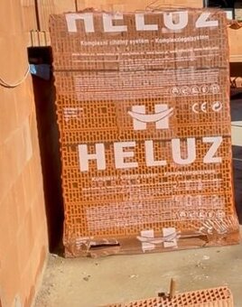 Cihly Heluz 25 UNI broušená