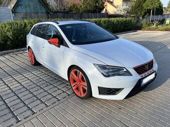 Seat Leon Cupra 290 ST DSG SEDADLA PERFORMANCE