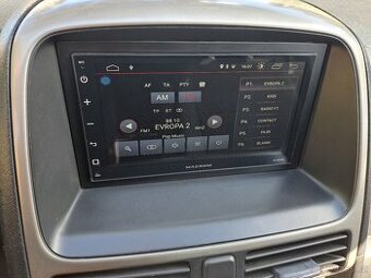 Autorádio Macrom M-AN700