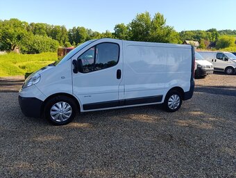 Renault Trafic Vivaro 2.0 DCi 84kw navi klima DPH
