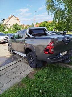Prodám Toyota Hilux model 2023