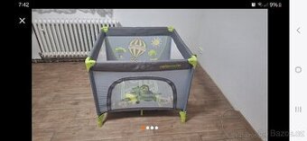 Dětská cestovní ohrádka postýlka