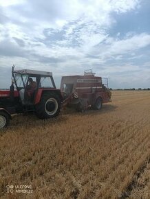 Hesston 4700