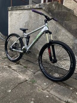 Slopestyle dirt
