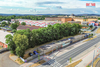 Prodej souboru garáží a pozemků v Plzni, ul. Dobřanská