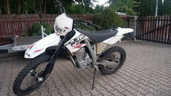 Enduro AJP PR5