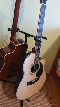 12 strunná elektroakustická kytara Roundback Styl OVATION.