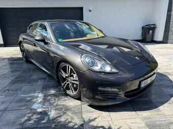 Porsche Panamera 4S 4.8V8–Yacht Edition,Akrapovič,TOP vybava