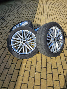 Seat 18" Alu disky original