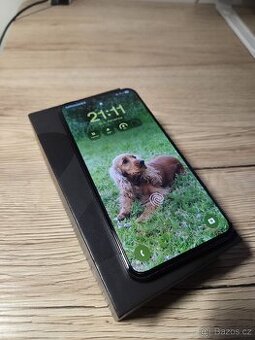 Samsung S22 5G 128 GB Černý