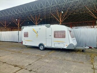 Obytný přívěs karavan Knaus Cheers 500