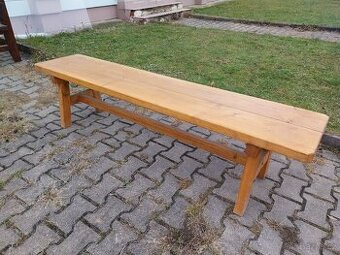 Dřevěná pevná lavice