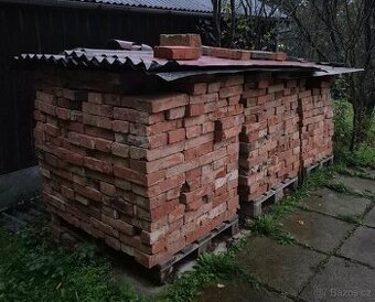 Cihla pálená 1ks 4kč
