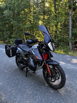 KTM 890 Adventure S