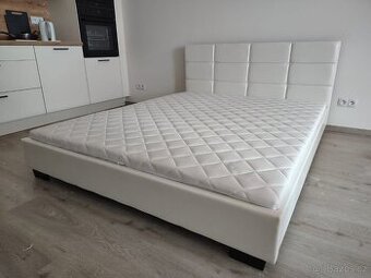 Postel dvoulůžko komplet Nové