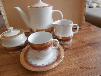 porcelanová  retro souprava
