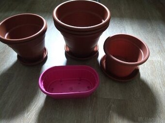 Plastové květináče zdarma