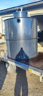 Plastový tříkomorový septik 2,5m3