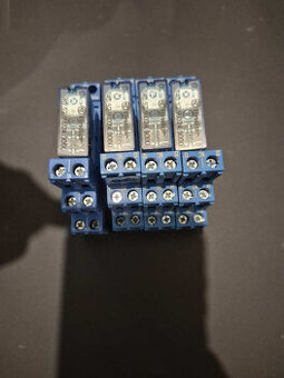 sada 4x Relé Finder 95.05