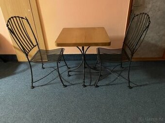 RUČNÍ UMĚLECKÁ KOVÁŘSKÁ PRÁCE STŮL + 2x ŽIDLE