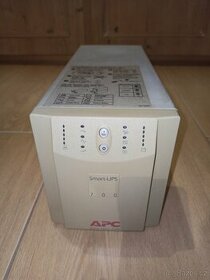 UPS APC700