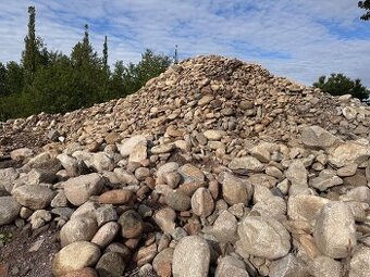 Labské valouny , Labský kamen , Labáky , Labské kameny