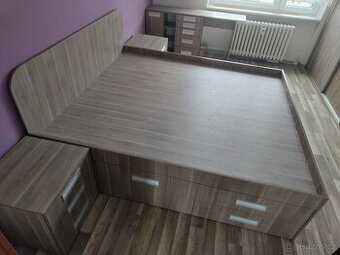 prodám nábytek do ložnice