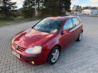 Volkswagen Golf V 1.6 16V FSI