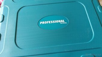 Prodám bourací kladivo s kufříkem a vrtáki